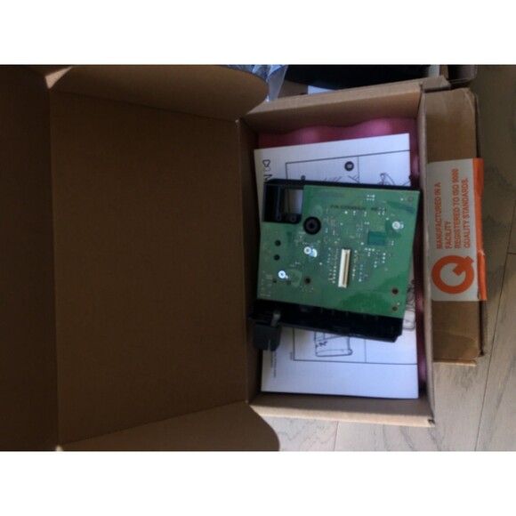 Mitel 5330e IP Dual Mode Phone 50005804 and 50005521 Cordless Accessories module - Picture 4 of 8